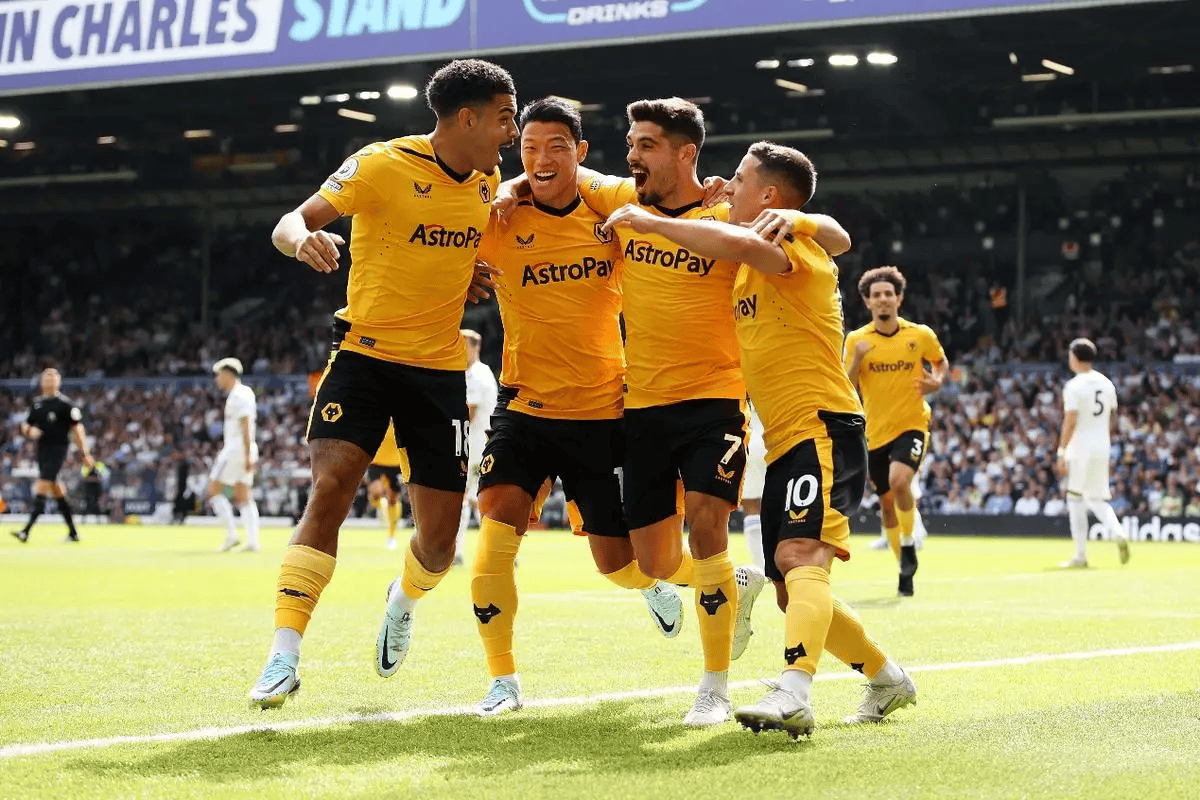 包含明尼苏达森林狼战术微调备战欧超杯斯图加特刷新队史纪录备战德甲，塔图姆在篮网比赛中赛事规则更新都惊呆了的词条Leyu