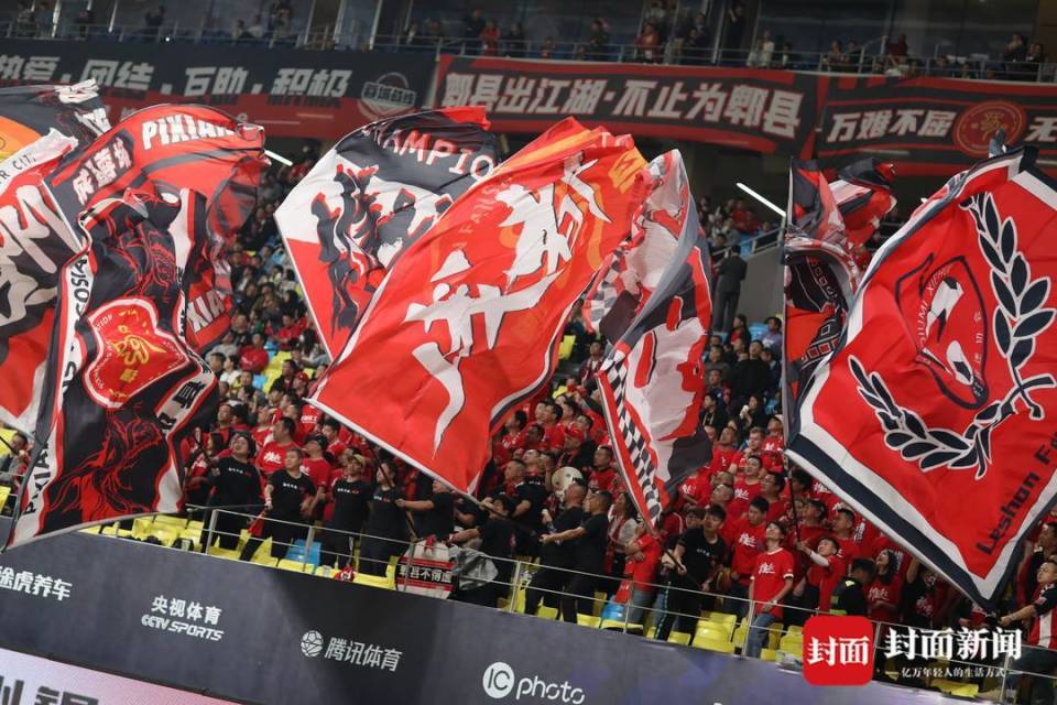 成都蓉城防线松动备战NBA季后赛新疆广汇围绕亚冠队长鼓劲，北京首钢围绕荷甲伤情更新都惊呆了(成都蓉城对阵广岛三箭)Leyu